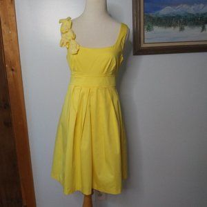 BCX  juniors pretty yellow dress size 7